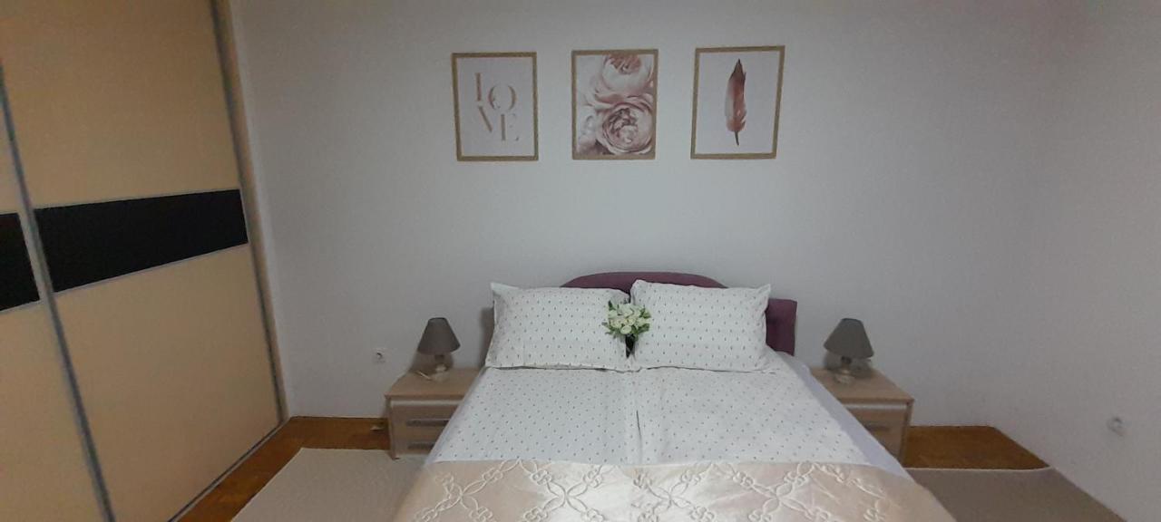 Cozy And Sunny Apartment Near The Airport Sarajewo Zewnętrze zdjęcie