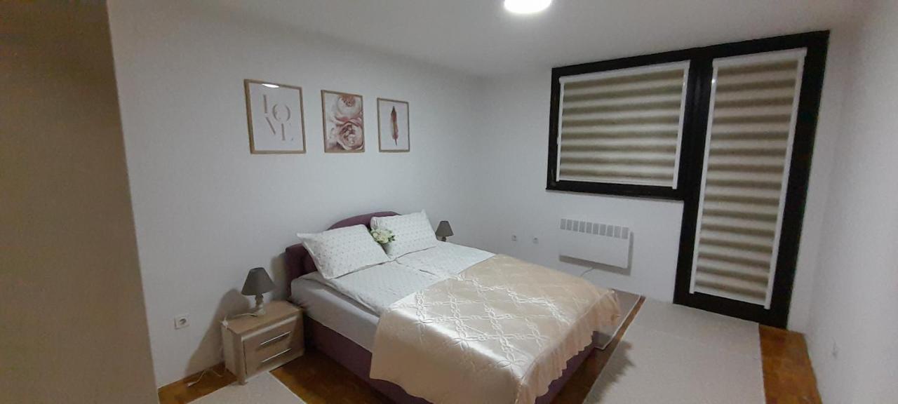 Cozy And Sunny Apartment Near The Airport Sarajewo Zewnętrze zdjęcie